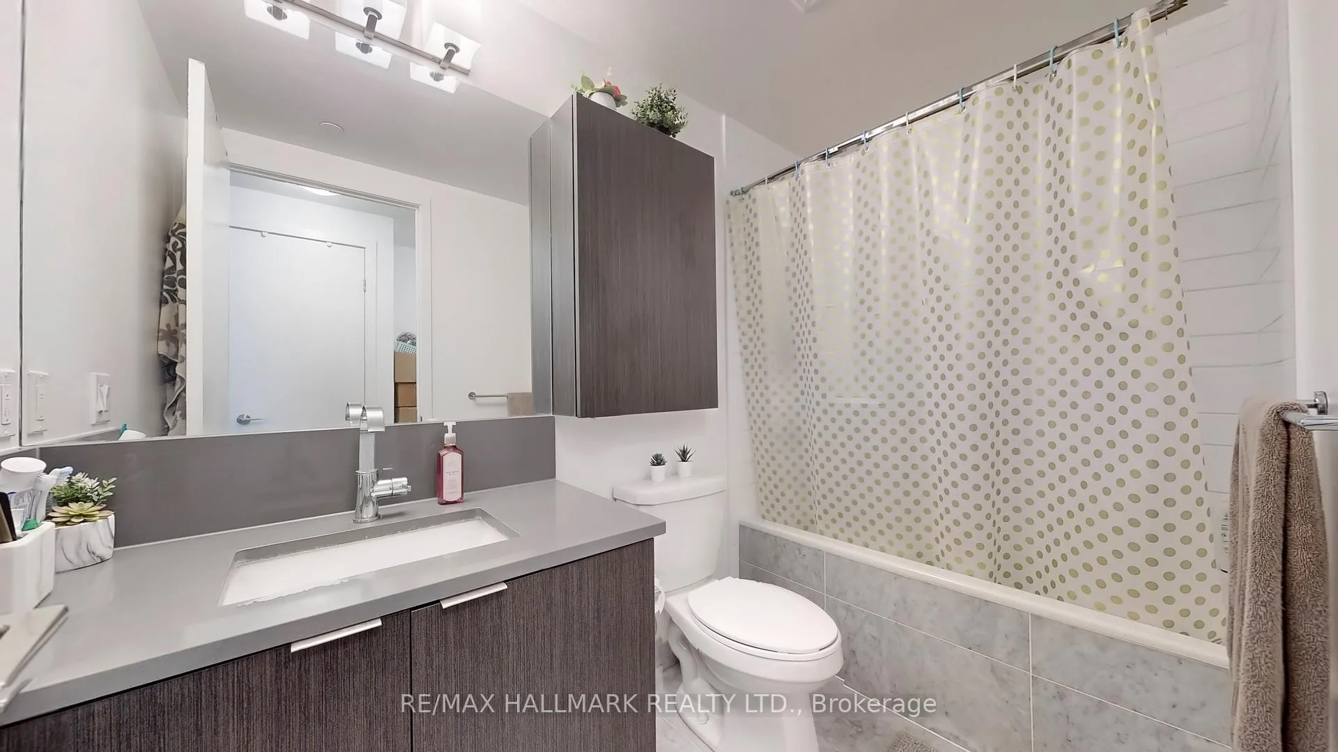 Photo 12 of Unit 1808, 38 Iannuzzi Street, Toronto, Niagara — HOMEH