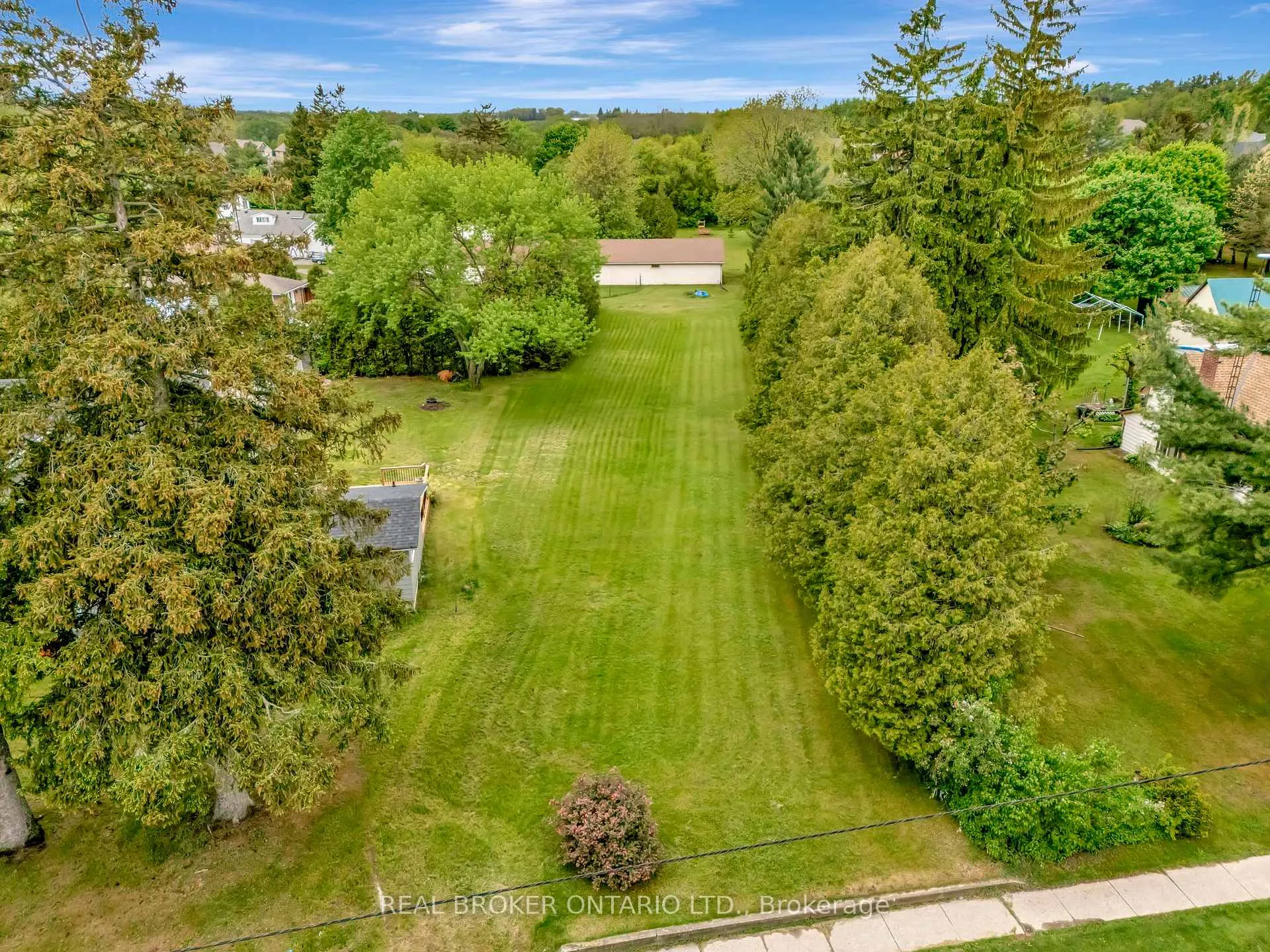 Photo of Unit B, 729 Mount Pleasant Road