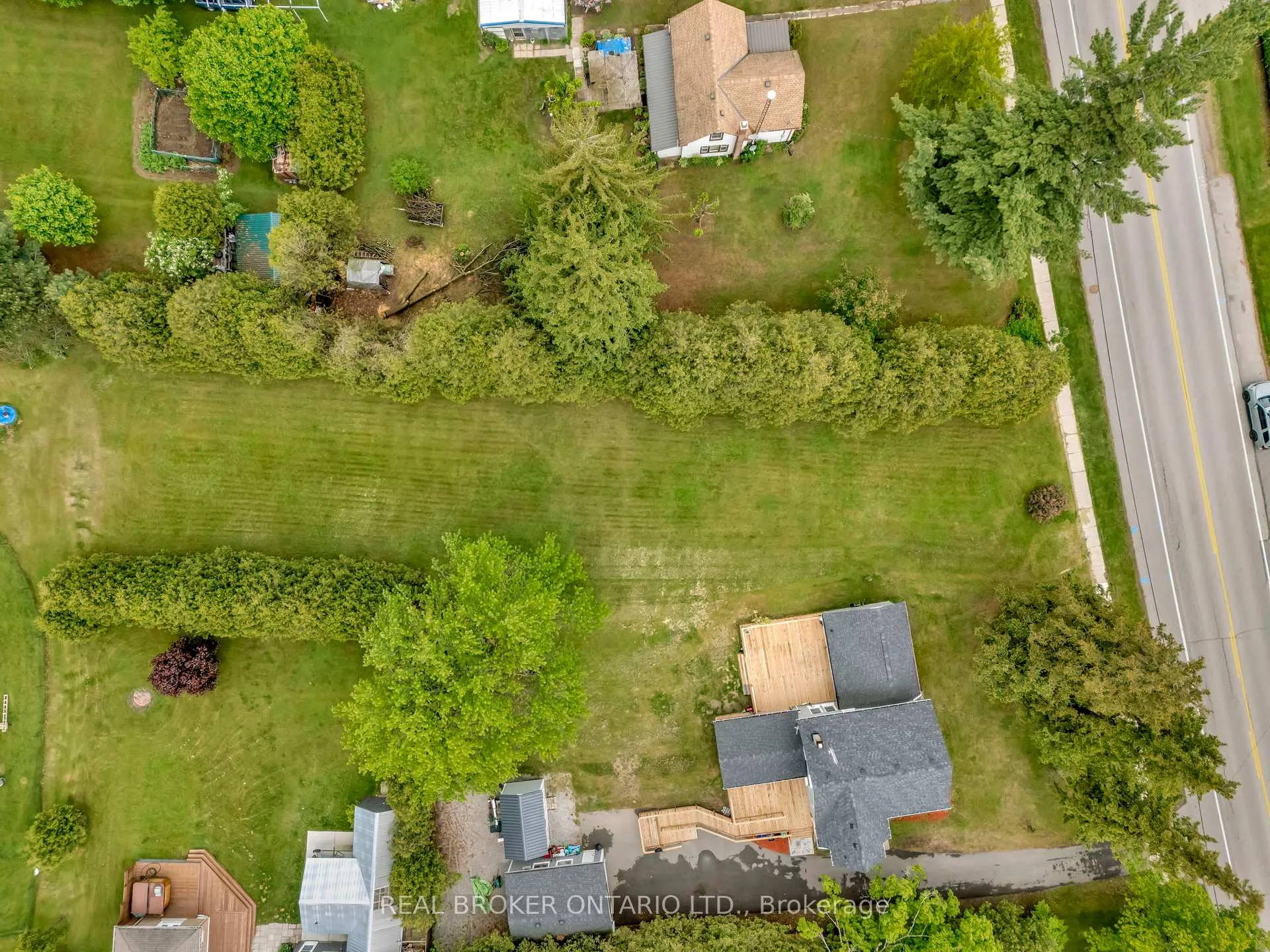 Photo 2 of Unit B, 729 Mount Pleasant Road, Brant, Brantford Twp — HOMEH