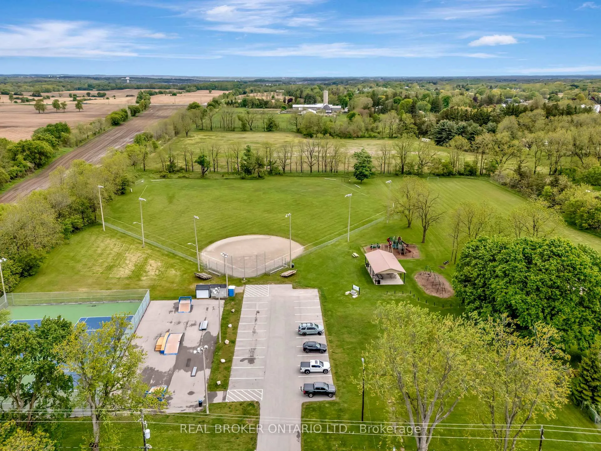 Photo 7 of Unit B, 729 Mount Pleasant Road, Brant, Brantford Twp — HOMEH
