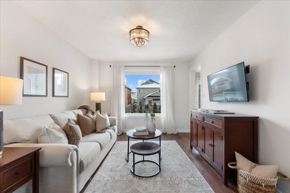 Photo 7 of 429 Summerpark Crescent, Pickering, Amberlea — HOMEH