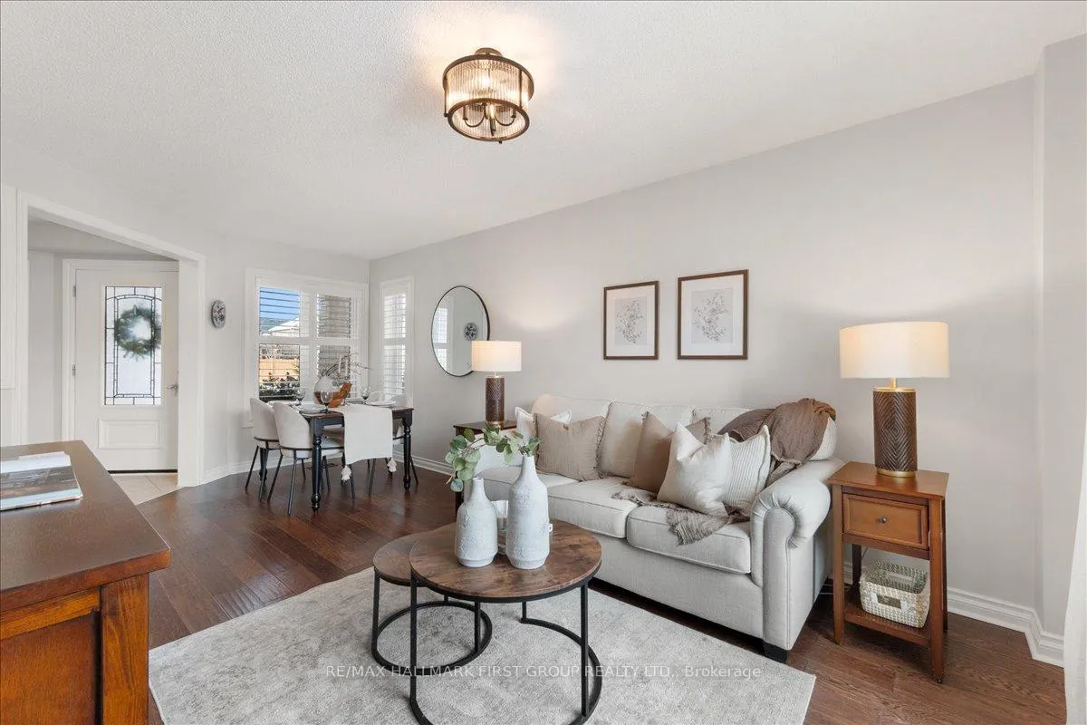 Photo 9 of 429 Summerpark Crescent, Pickering, Amberlea — HOMEH