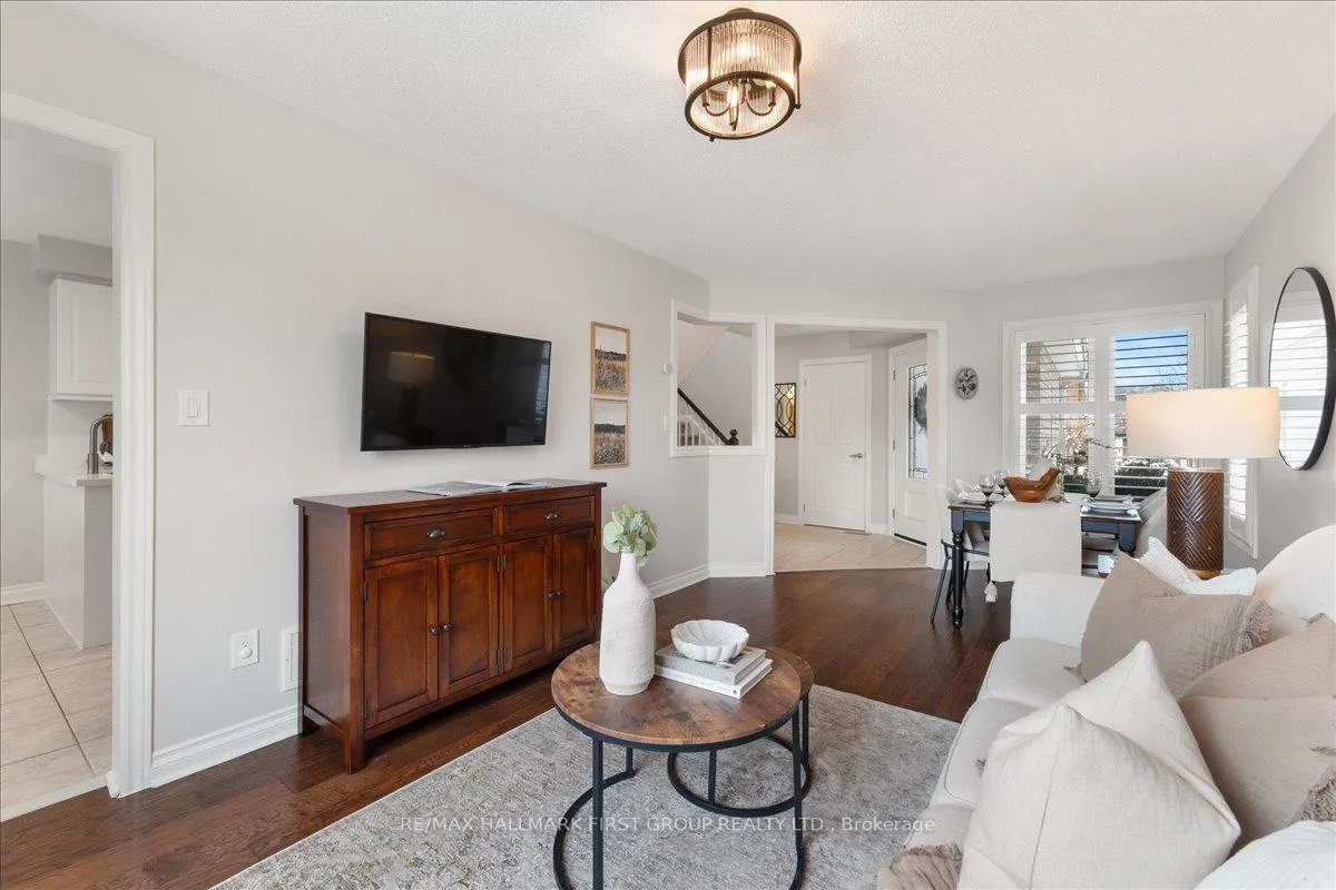 Photo 11 of 429 Summerpark Crescent, Pickering, Amberlea — HOMEH