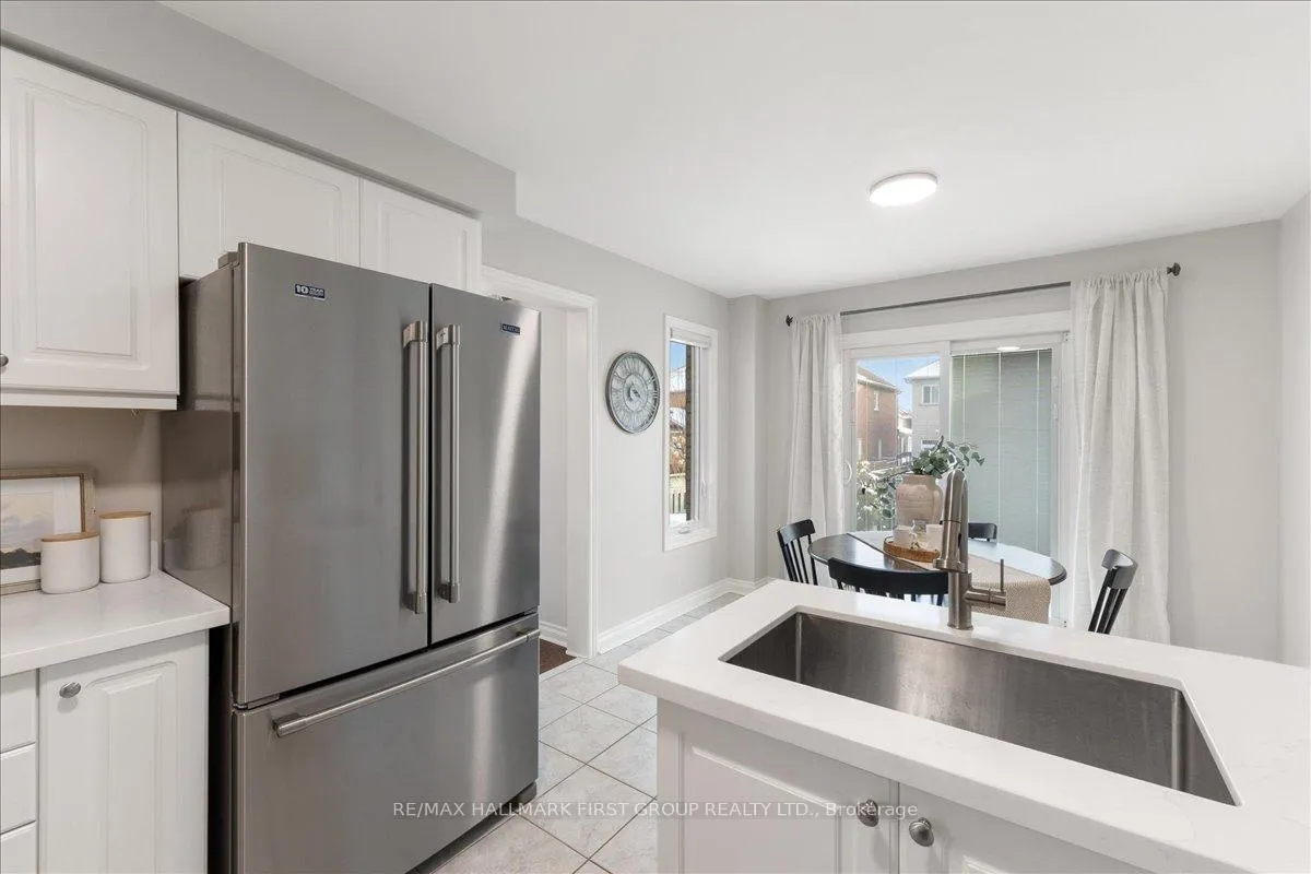 Photo 15 of 429 Summerpark Crescent, Pickering, Amberlea — HOMEH