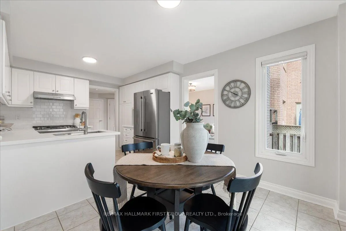 Photo 18 of 429 Summerpark Crescent, Pickering, Amberlea — HOMEH