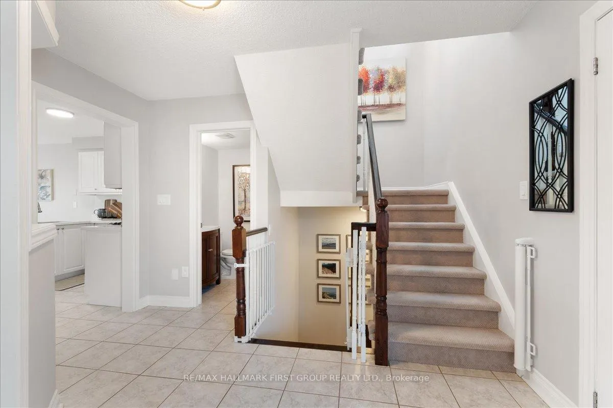 Photo 21 of 429 Summerpark Crescent, Pickering, Amberlea — HOMEH