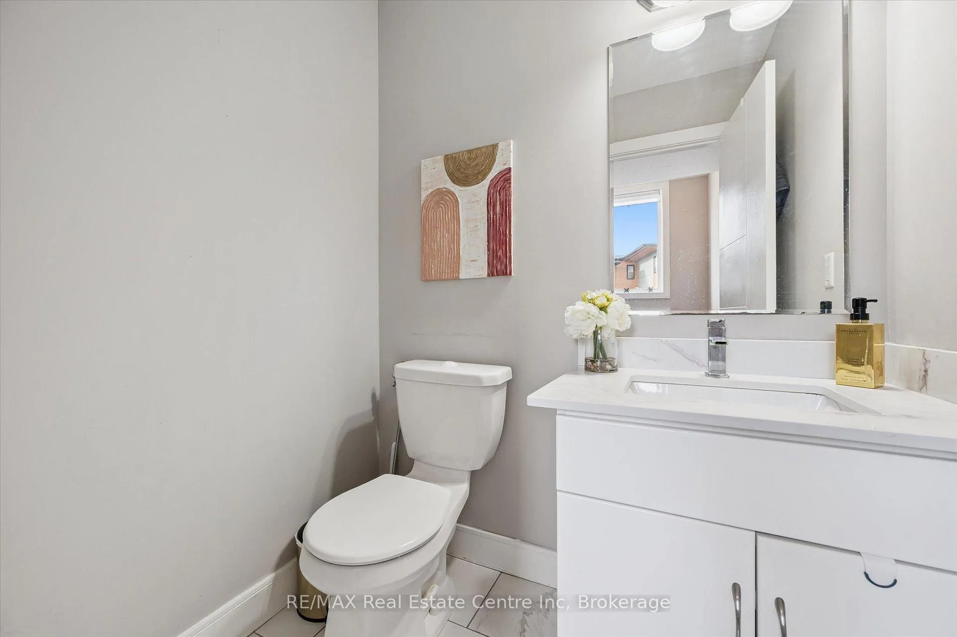 Photo 10 of Unit 7, 32 Arkell Road, Guelph, Kortright East — HOMEH