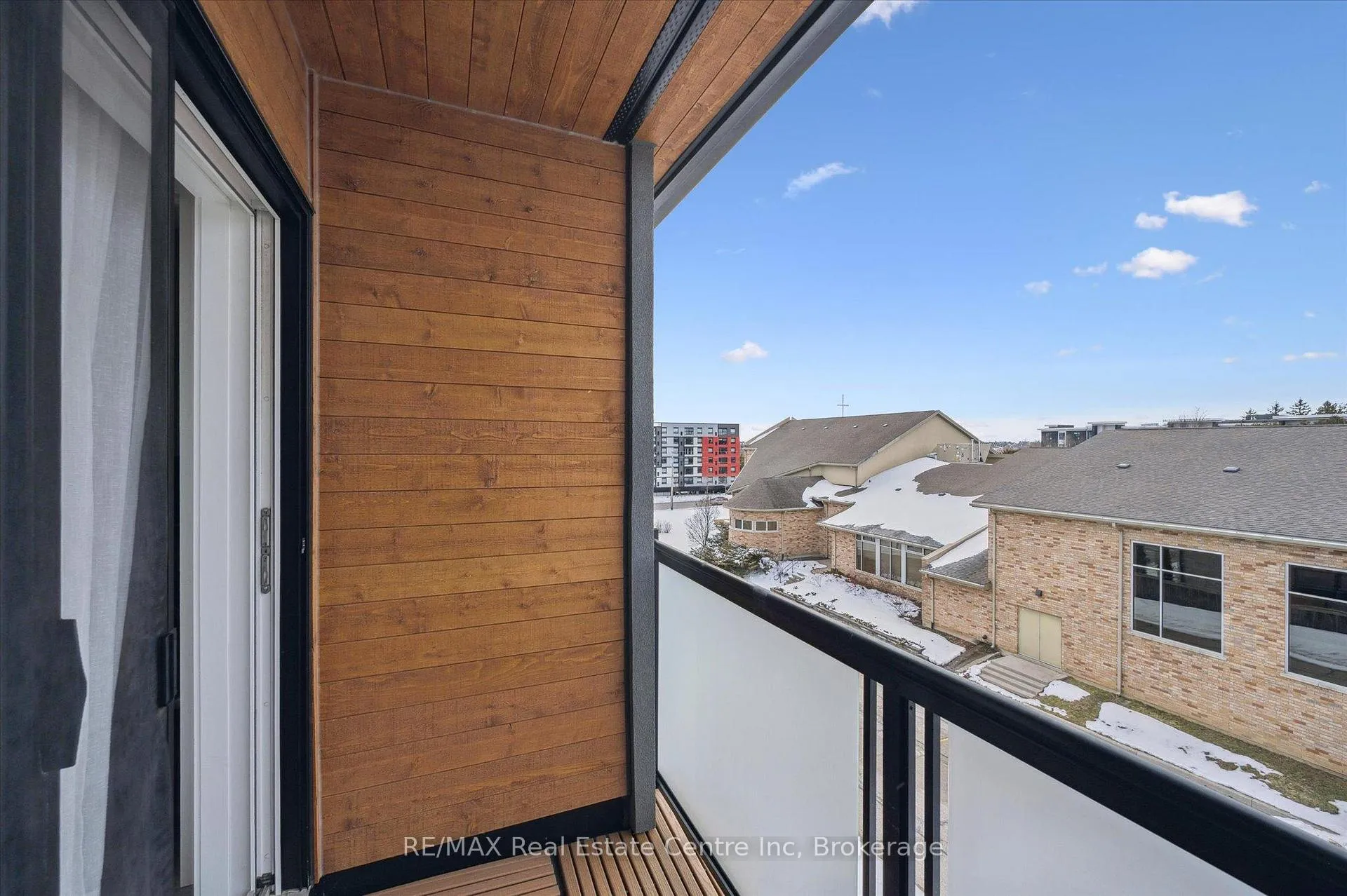 Photo 12 of Unit 7, 32 Arkell Road, Guelph, Kortright East — HOMEH