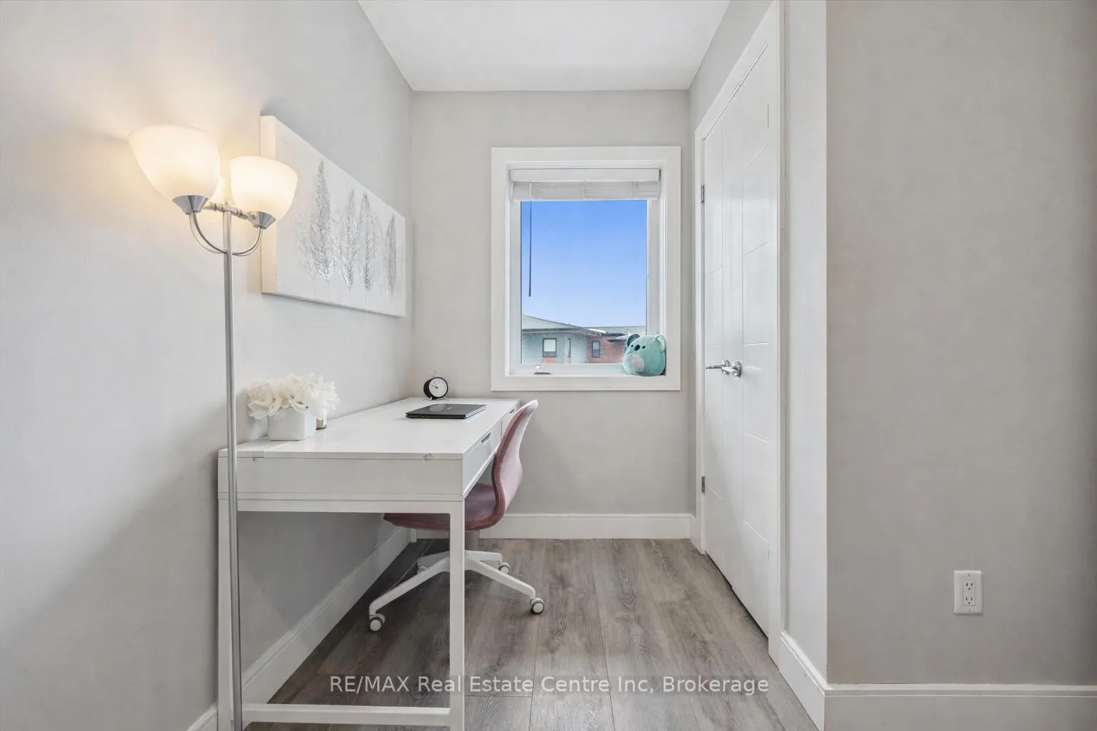Photo 18 of Unit 7, 32 Arkell Road, Guelph, Kortright East — HOMEH