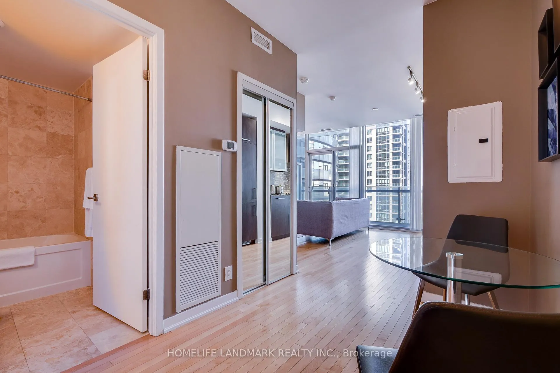Front of Unit 1807, 14 York Street