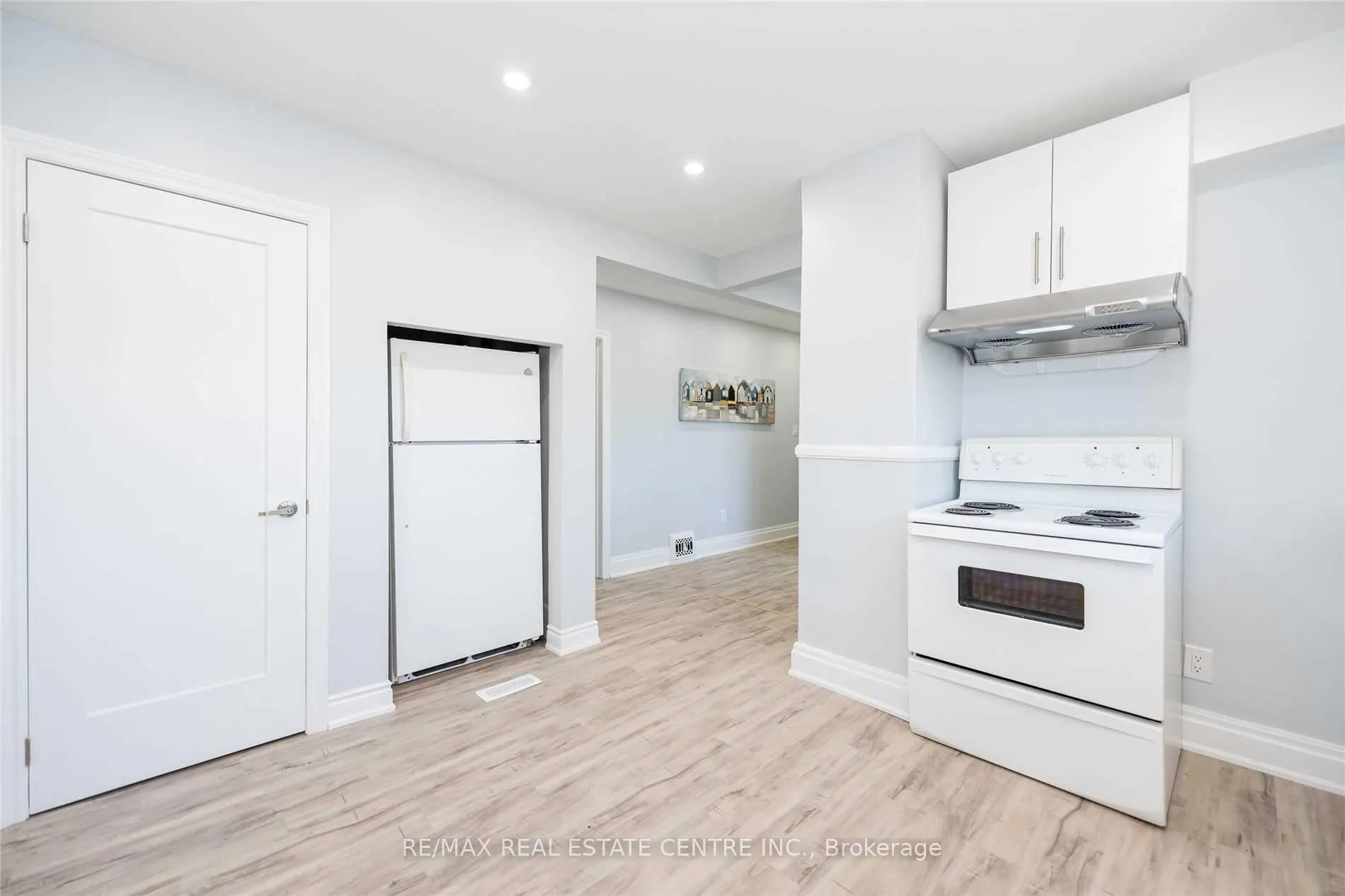 Photo 6 of Unit #Main, 35 Hartzel Road, St. Catharines, Oakdale — HOMEH