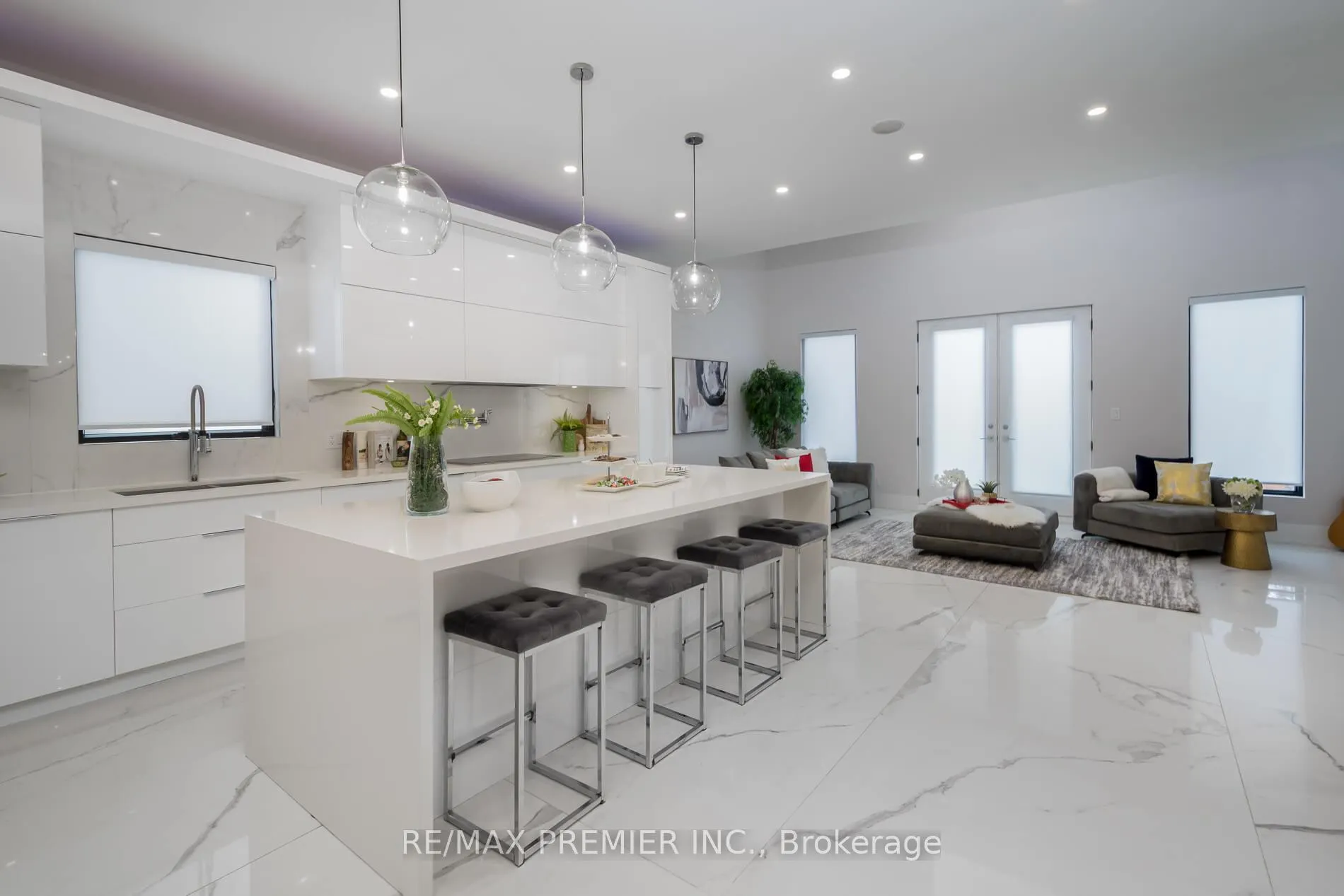 Photo 9 of 63 Pioneer Lane, Vaughan, East Woodbridge — HOMEH