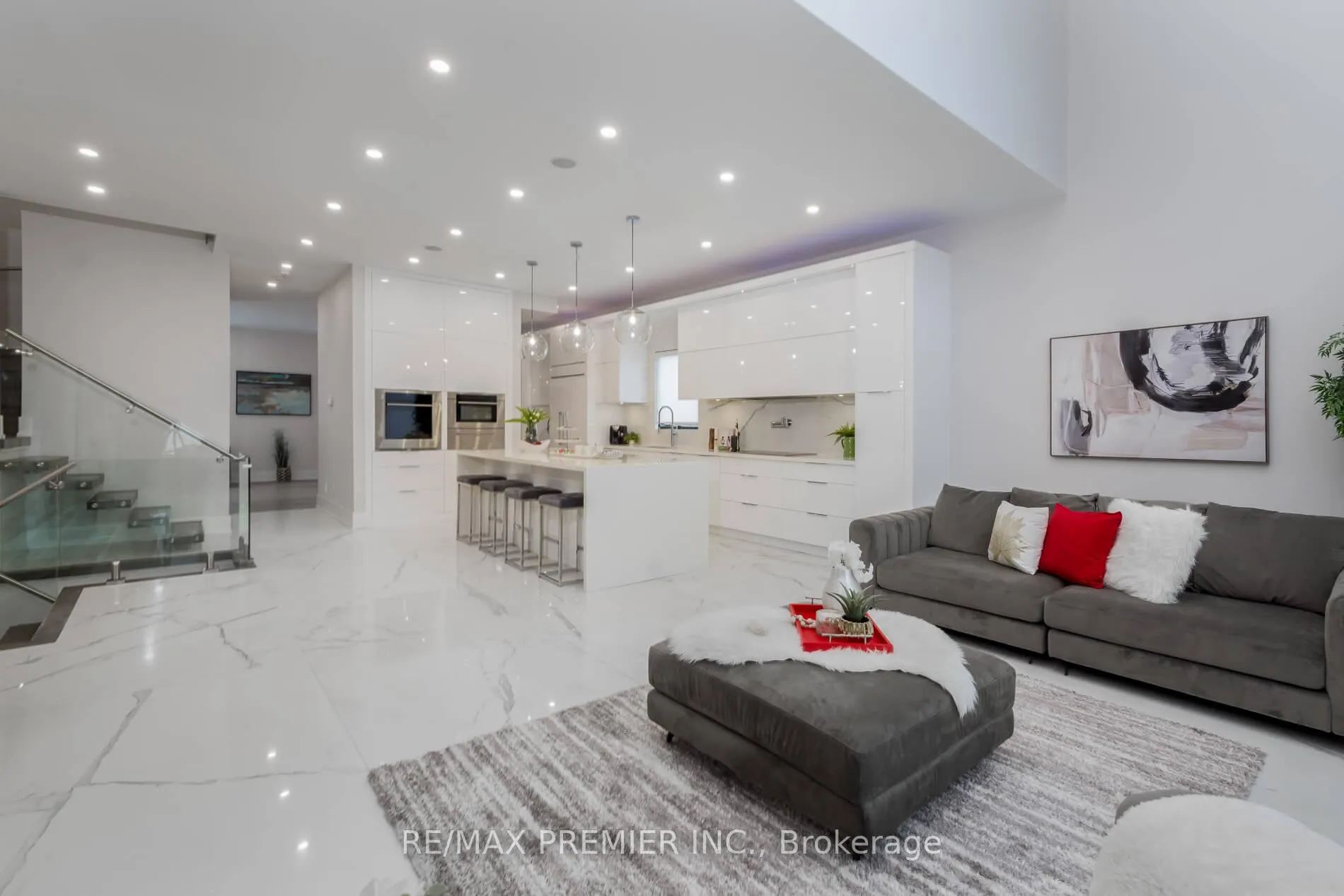 Photo 13 of 63 Pioneer Lane, Vaughan, East Woodbridge — HOMEH