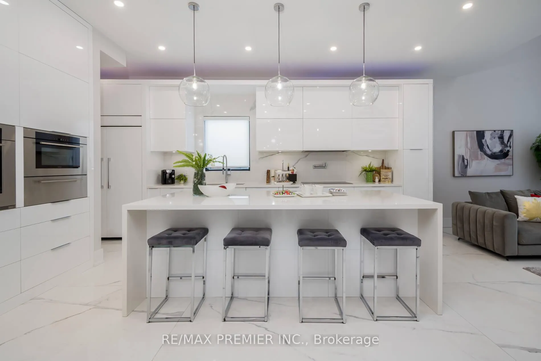 Photo 15 of 63 Pioneer Lane, Vaughan, East Woodbridge — HOMEH