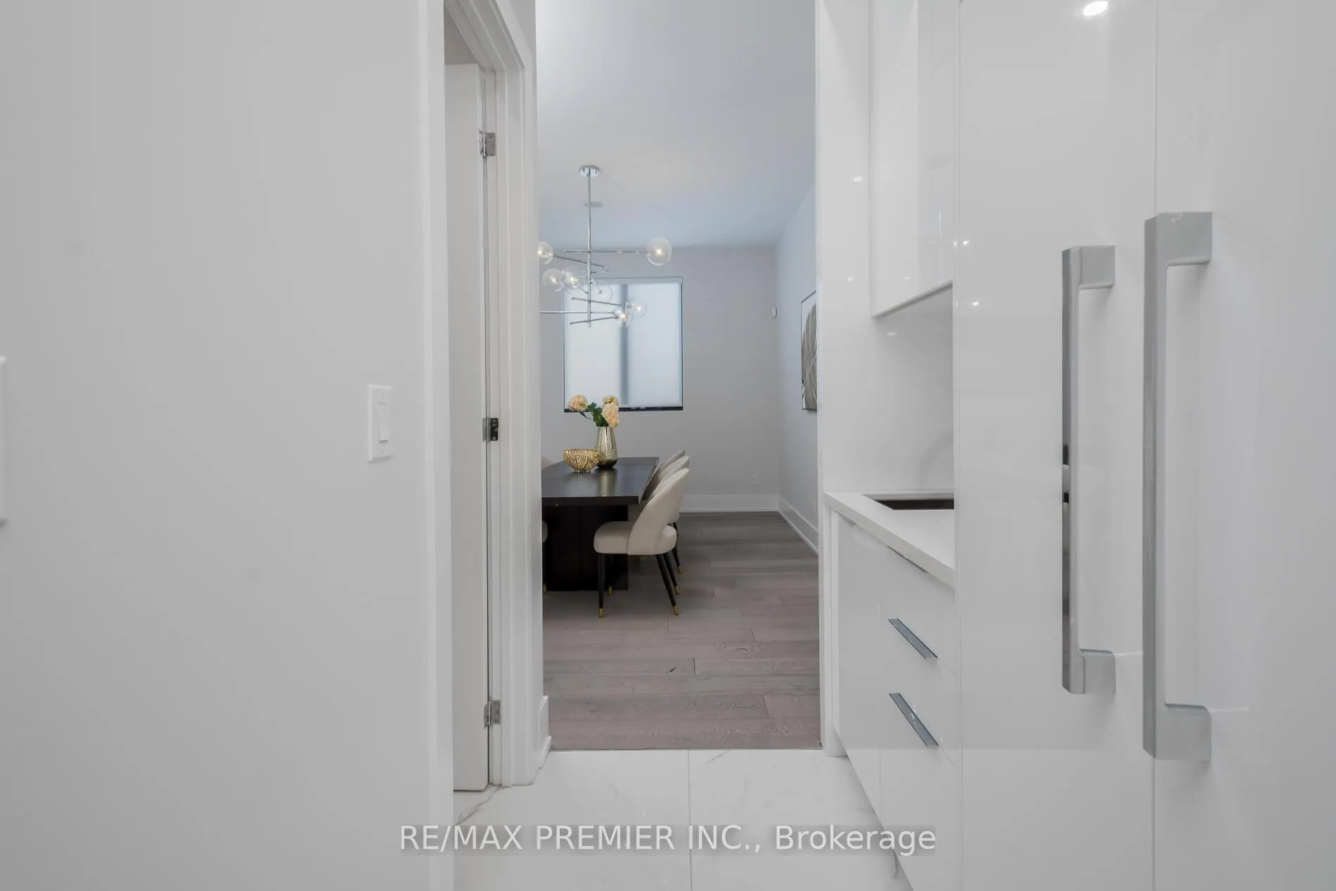 Photo 19 of 63 Pioneer Lane, Vaughan, East Woodbridge — HOMEH