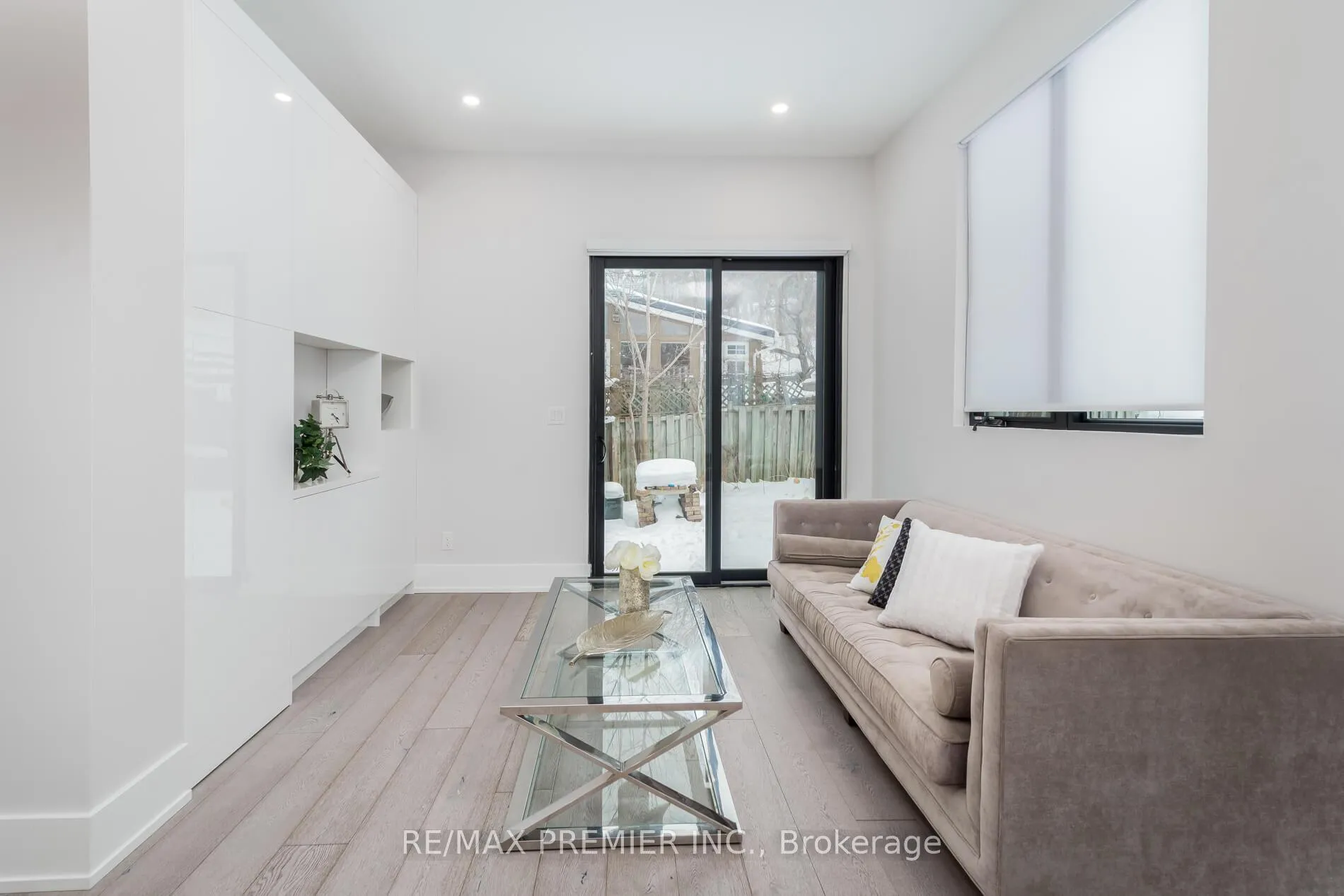 Photo 24 of 63 Pioneer Lane, Vaughan, East Woodbridge — HOMEH