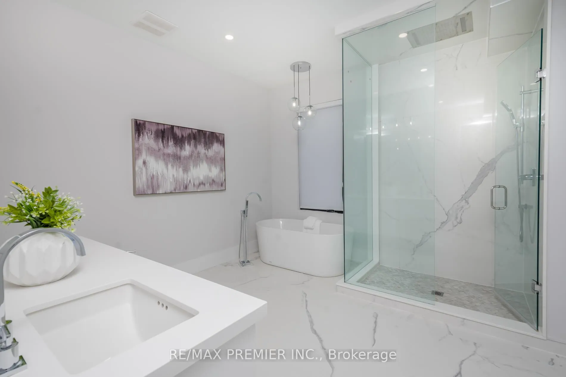 Photo 31 of 63 Pioneer Lane, Vaughan, East Woodbridge — HOMEH