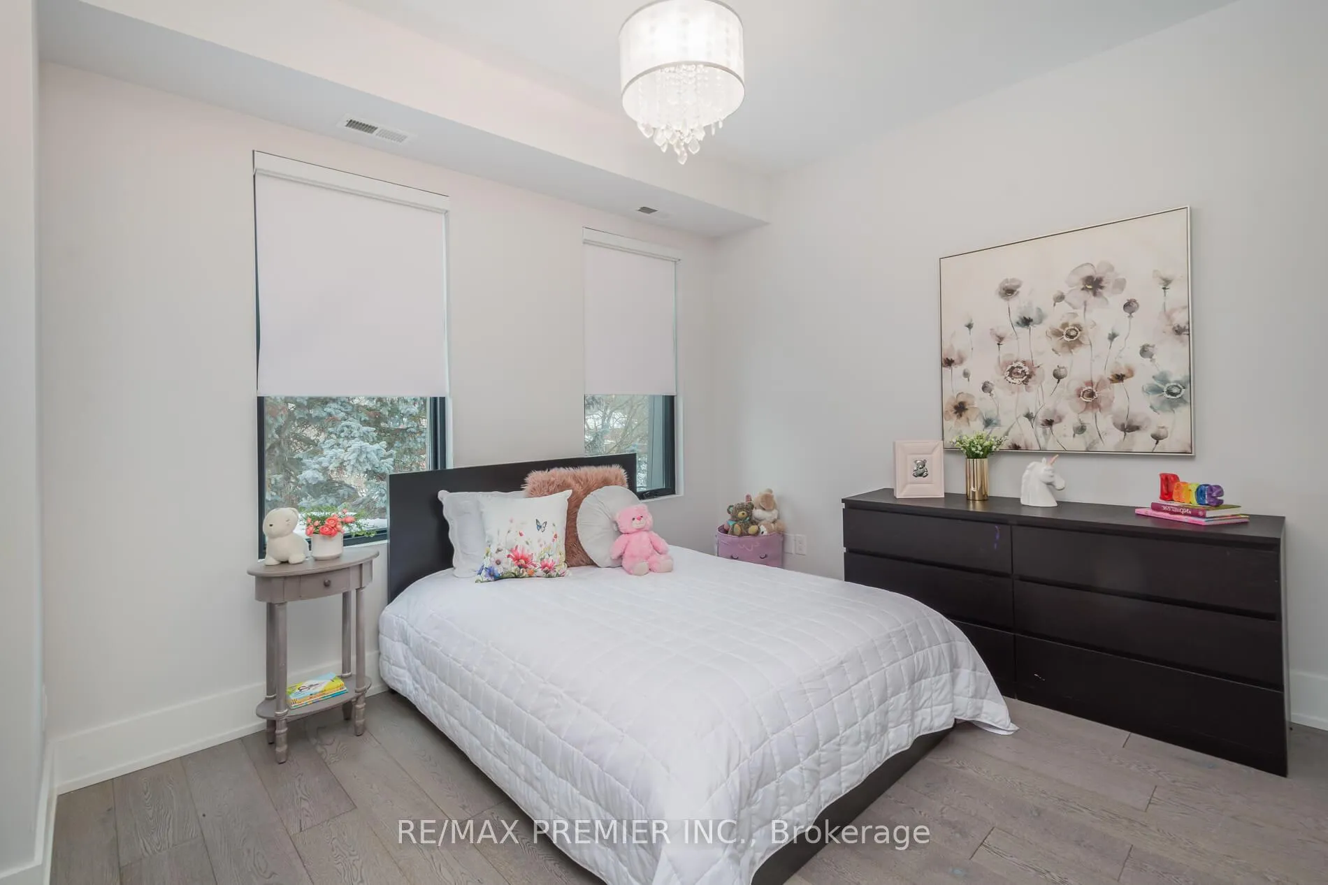 Photo 33 of 63 Pioneer Lane, Vaughan, East Woodbridge — HOMEH