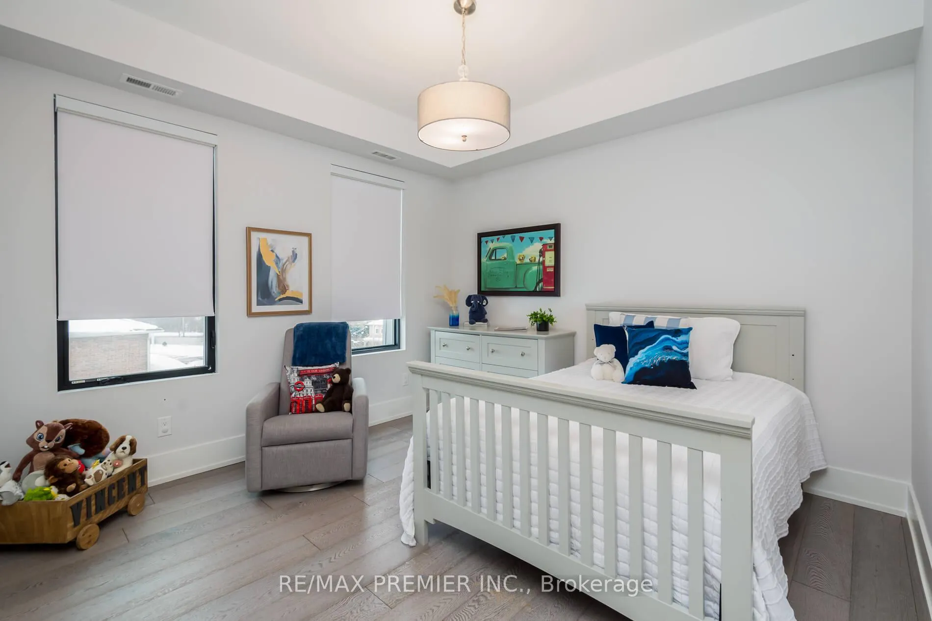 Photo 36 of 63 Pioneer Lane, Vaughan, East Woodbridge — HOMEH