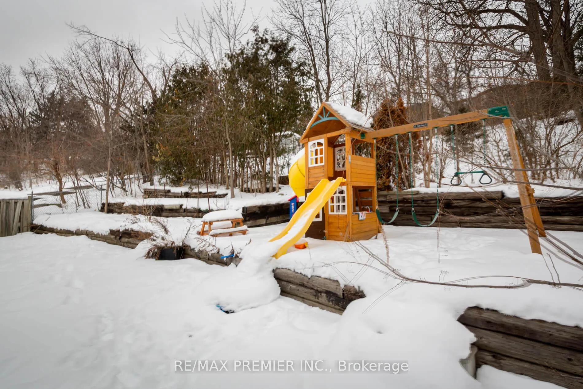 Photo 40 of 63 Pioneer Lane, Vaughan, East Woodbridge — HOMEH