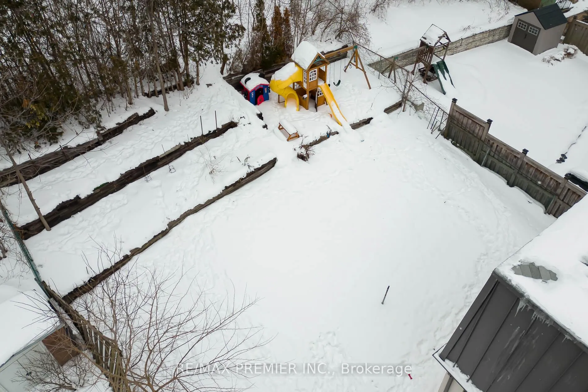 Photo 43 of 63 Pioneer Lane, Vaughan, East Woodbridge — HOMEH