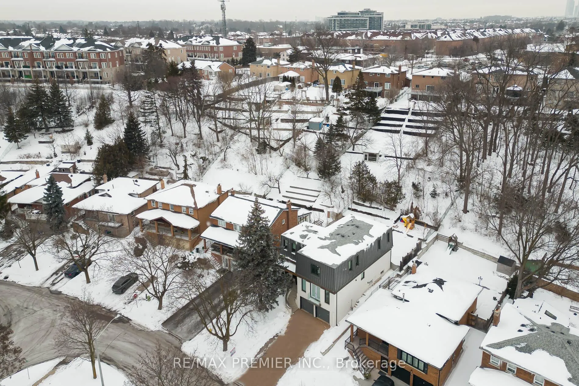 Photo 44 of 63 Pioneer Lane, Vaughan, East Woodbridge — HOMEH