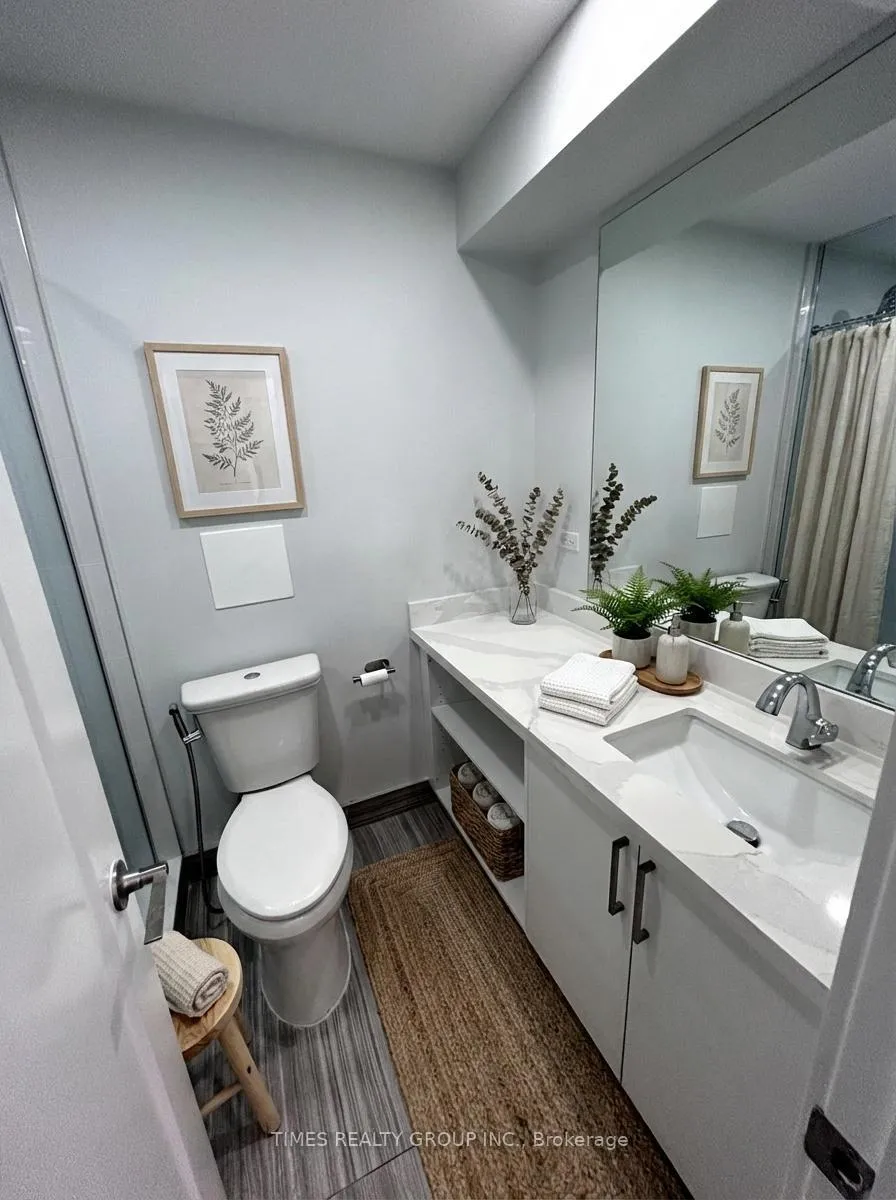 Photo 4 of Unit 105, 15 Walmer Road, Toronto, The Annex — HOMEH