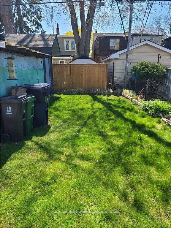Photo 14 of 109 Springdale Boulevard, Toronto, Danforth Village-East York — HOMEH