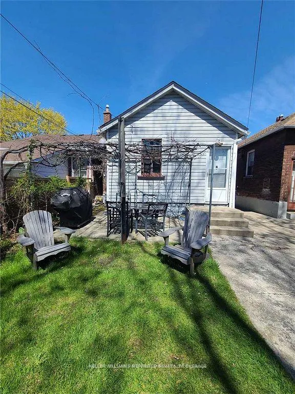 Photo 15 of 109 Springdale Boulevard, Toronto, Danforth Village-East York — HOMEH
