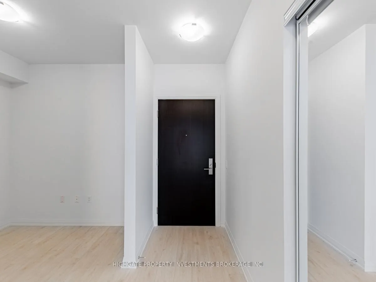 Photo 3 of Unit 1203, 9000 Jane Street, Vaughan, Concord — HOMEH