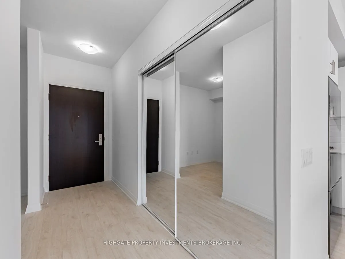 Photo 4 of Unit 1203, 9000 Jane Street, Vaughan, Concord — HOMEH