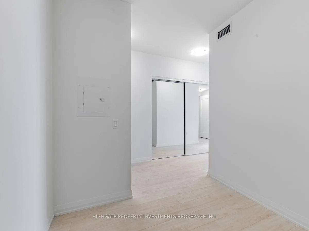 Photo 15 of Unit 1203, 9000 Jane Street, Vaughan, Concord — HOMEH