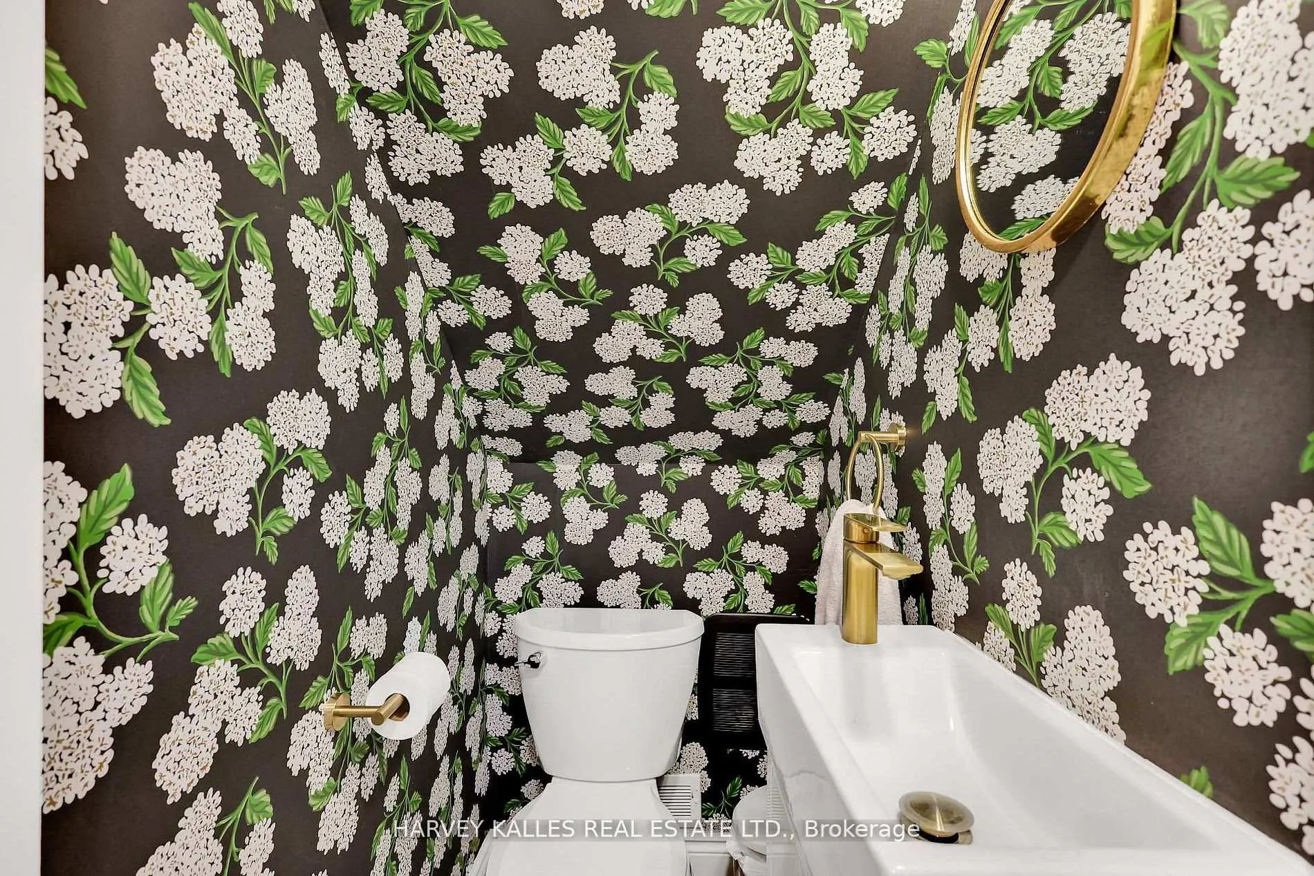Photo 12 of 6 Glenarden Road, Toronto, Forest Hill North — HOMEH