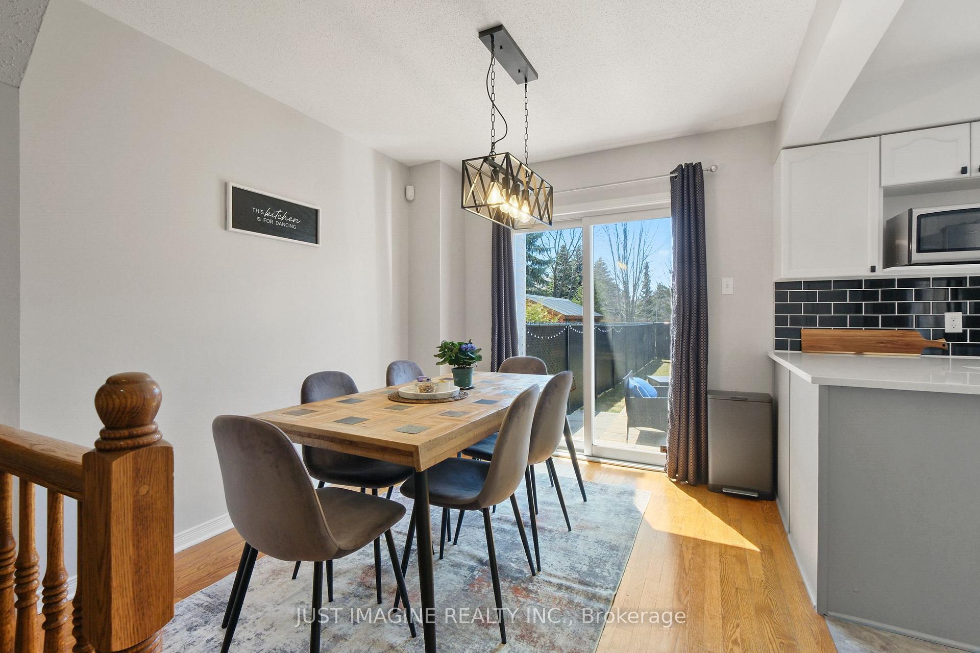 Photo 8 of 24 Binbury Way, Ottawa, Hunt Club Park/Greenboro — HOMEH