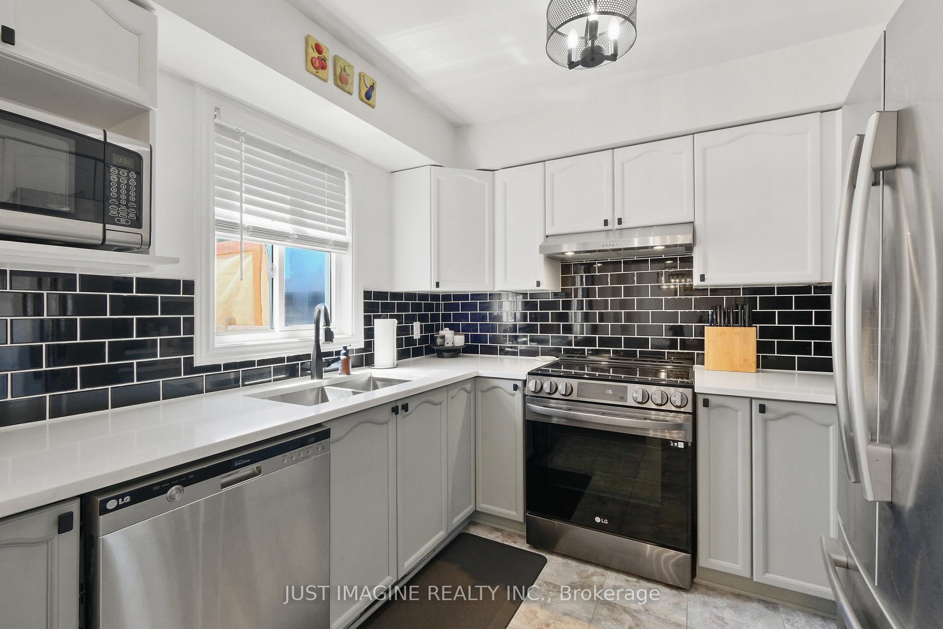 Photo 11 of 24 Binbury Way, Ottawa, Hunt Club Park/Greenboro — HOMEH