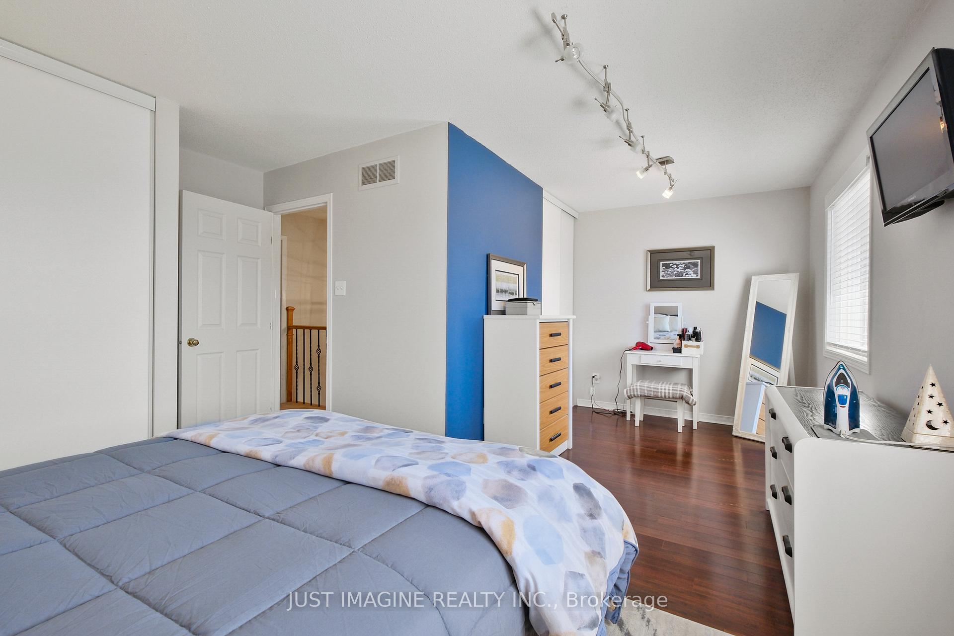Photo 16 of 24 Binbury Way, Ottawa, Hunt Club Park/Greenboro — HOMEH