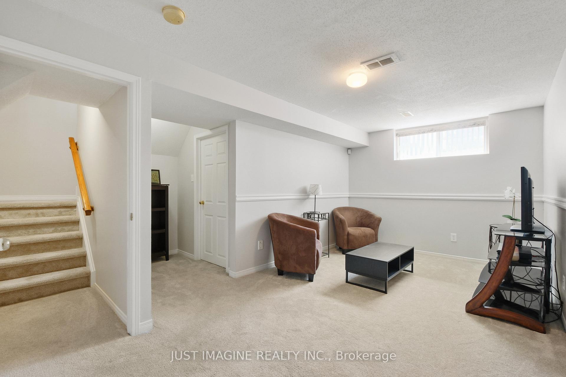 Photo 20 of 24 Binbury Way, Ottawa, Hunt Club Park/Greenboro — HOMEH