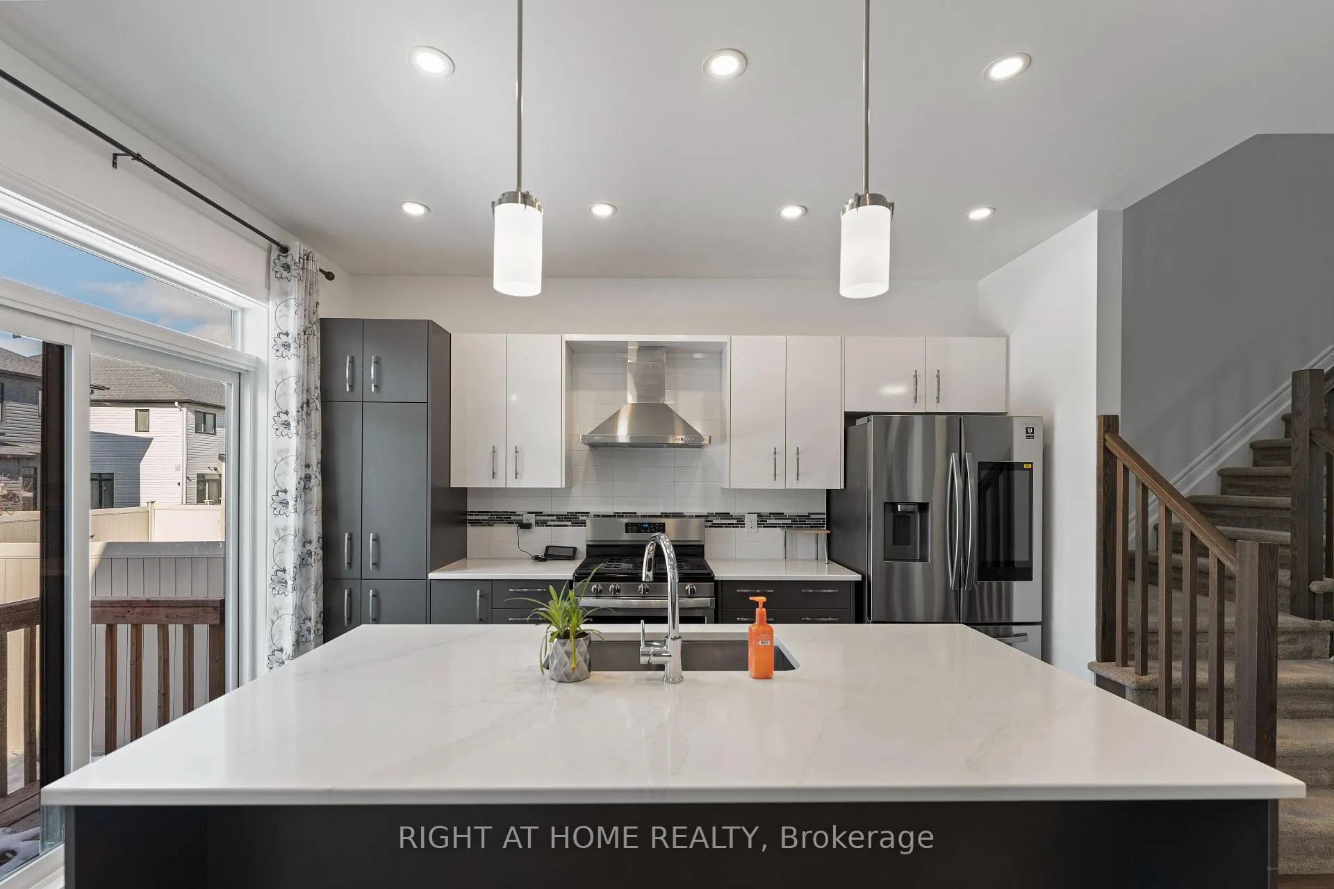 Photo 7 of 231 Osterley Way, Ottawa, Stittsville (South) — HOMEH