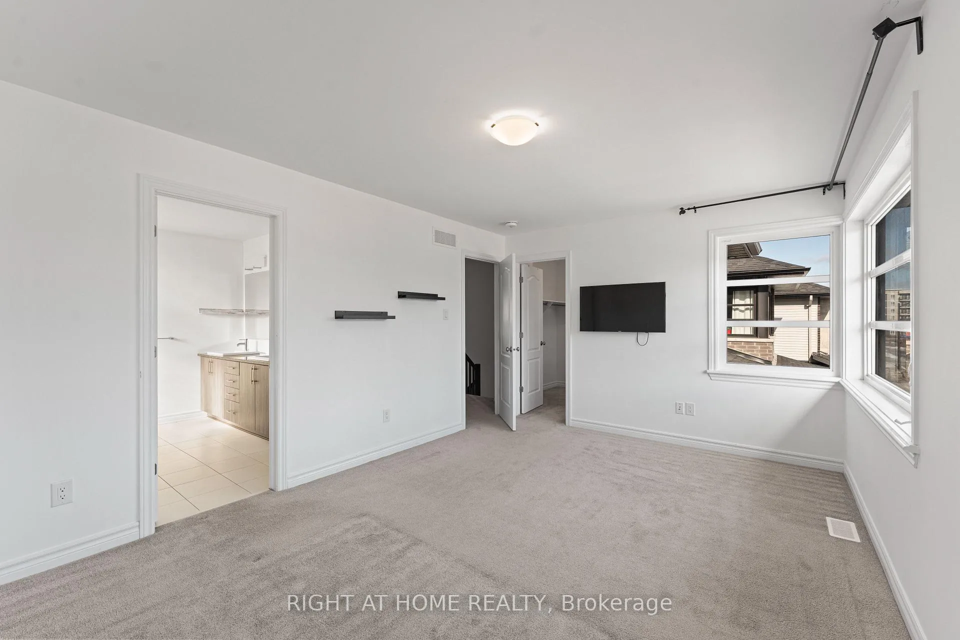 Photo 11 of 231 Osterley Way, Ottawa, Stittsville (South) — HOMEH