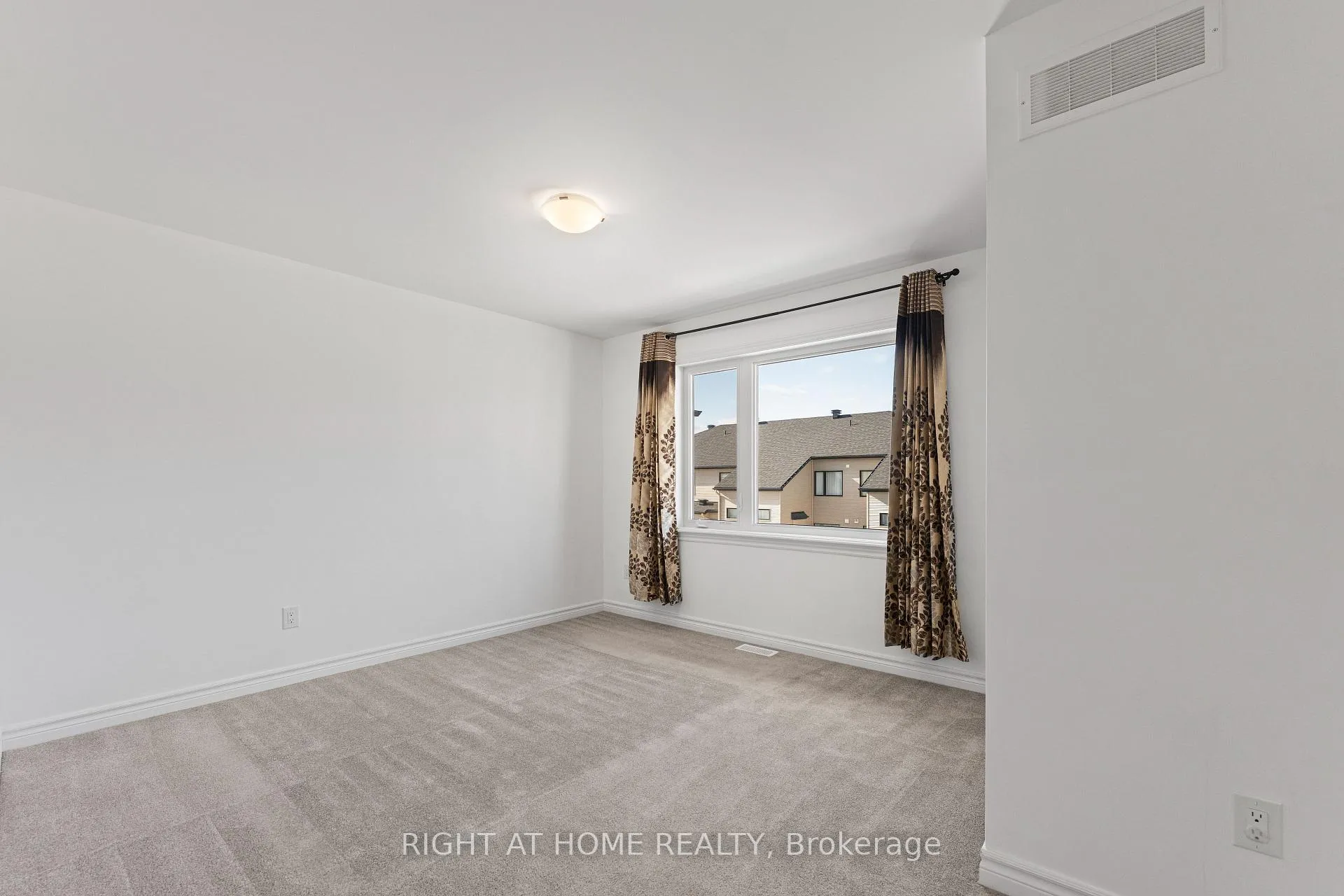 Photo 16 of 231 Osterley Way, Ottawa, Stittsville (South) — HOMEH