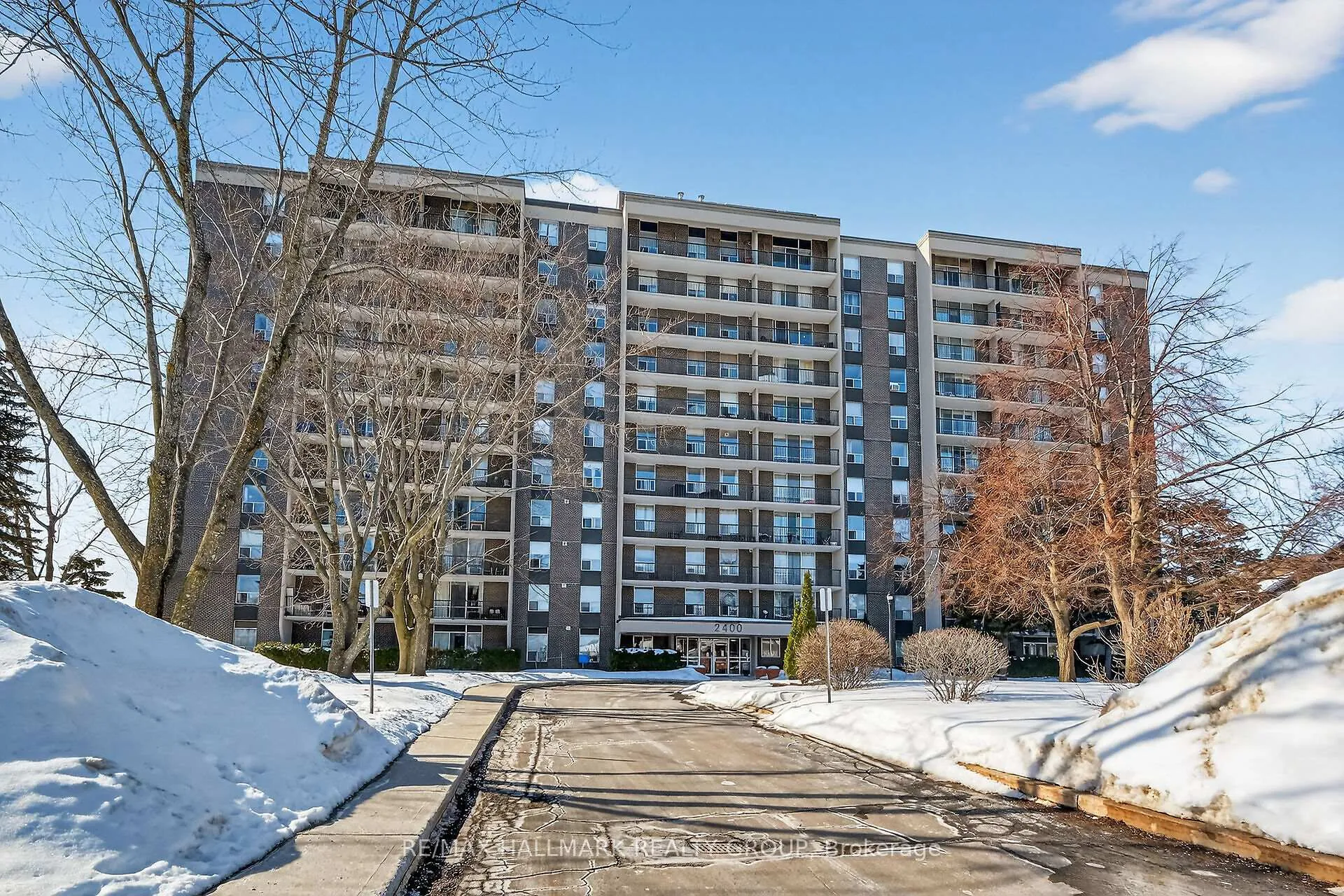 Photo 1 of Unit 407, 2400 Virginia Drive, Ottawa, Guildwood Estates - Urbandale Acres — HOMEH