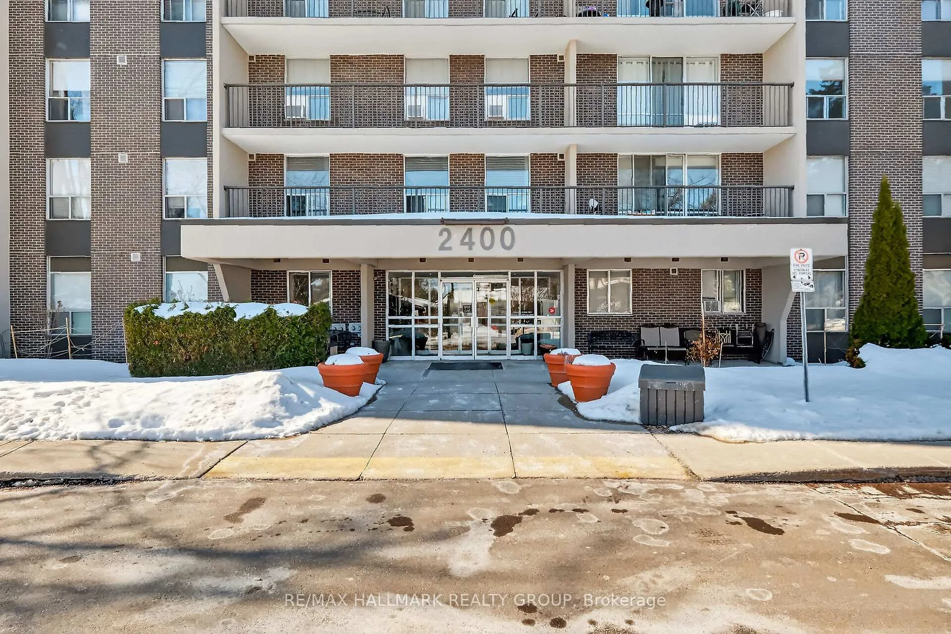 Photo 2 of Unit 407, 2400 Virginia Drive, Ottawa, Guildwood Estates - Urbandale Acres — HOMEH