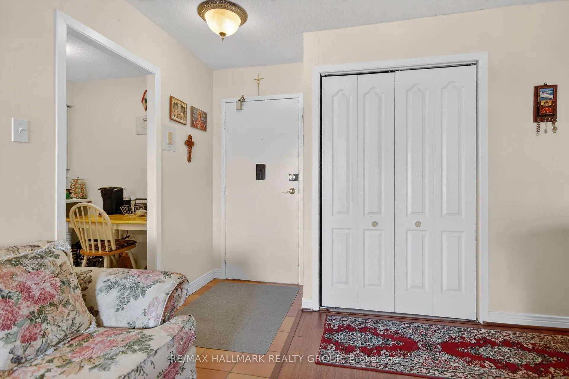 Photo 6 of Unit 407, 2400 Virginia Drive, Ottawa, Guildwood Estates - Urbandale Acres — HOMEH