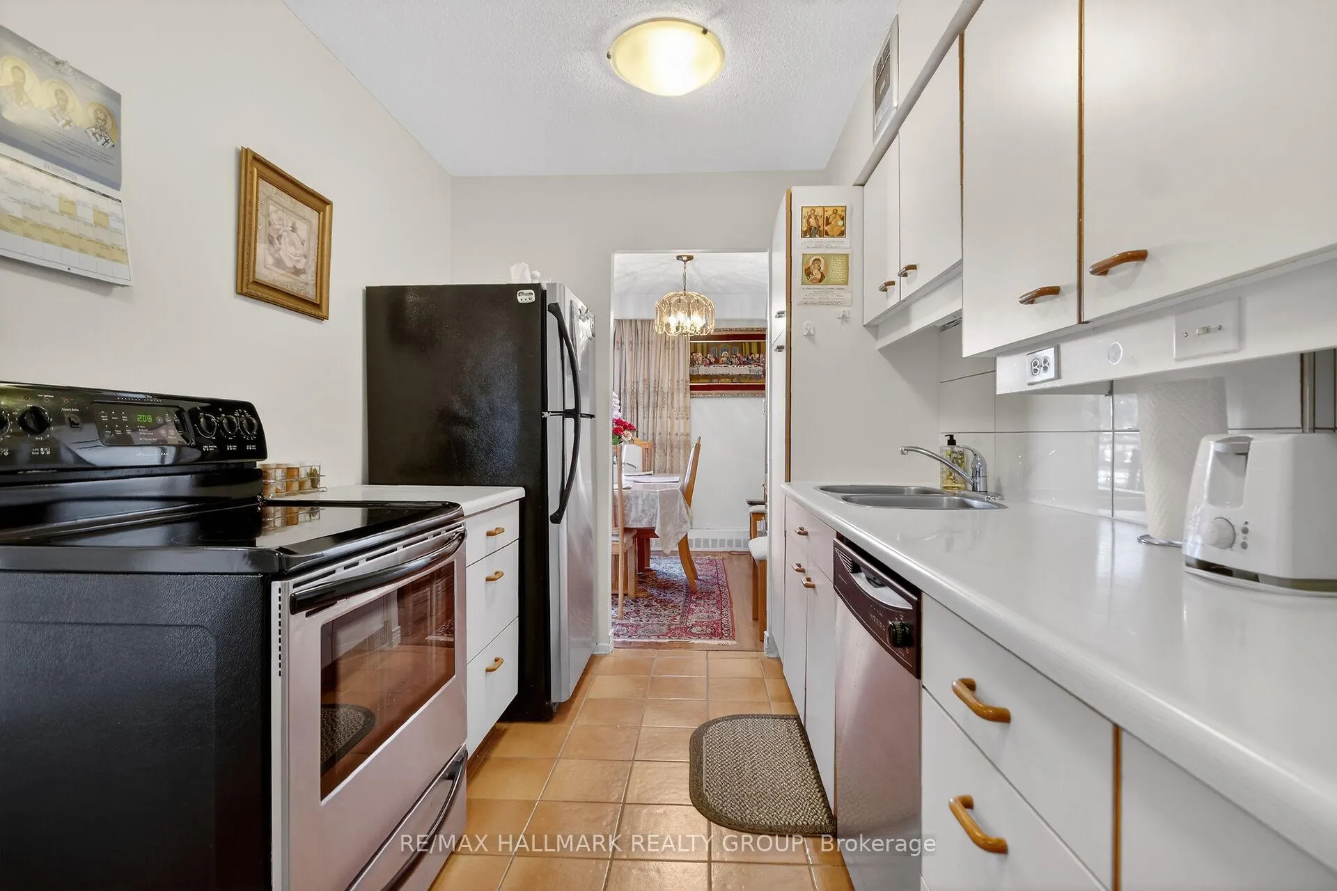 Photo 17 of Unit 407, 2400 Virginia Drive, Ottawa, Guildwood Estates - Urbandale Acres — HOMEH