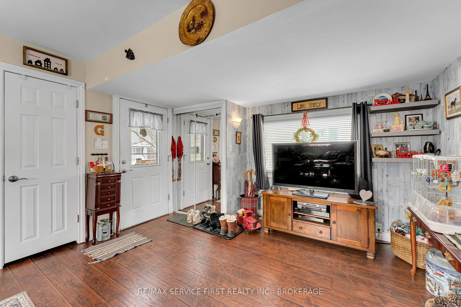 Photo 12 of 83 Worthington Way, Kingston, Rideau — HOMEH