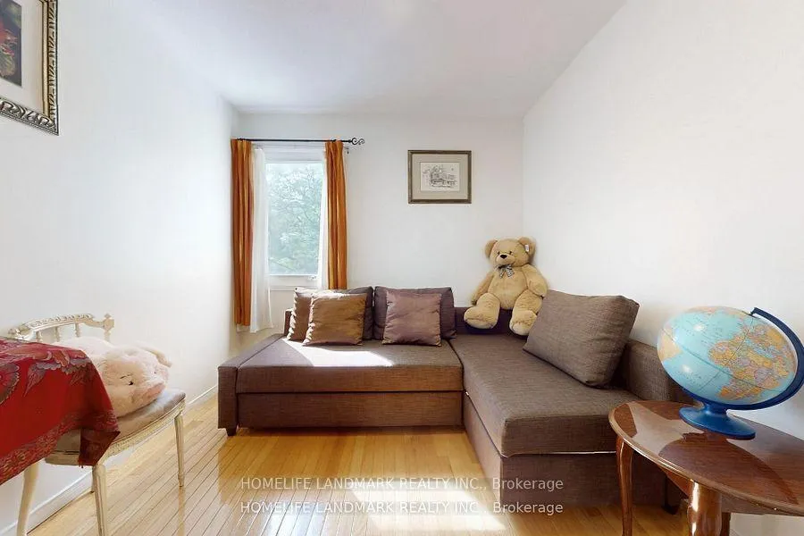 Photo 26 of 32 Coatsworth Crescent, Toronto, Woodbine Corridor — HOMEH
