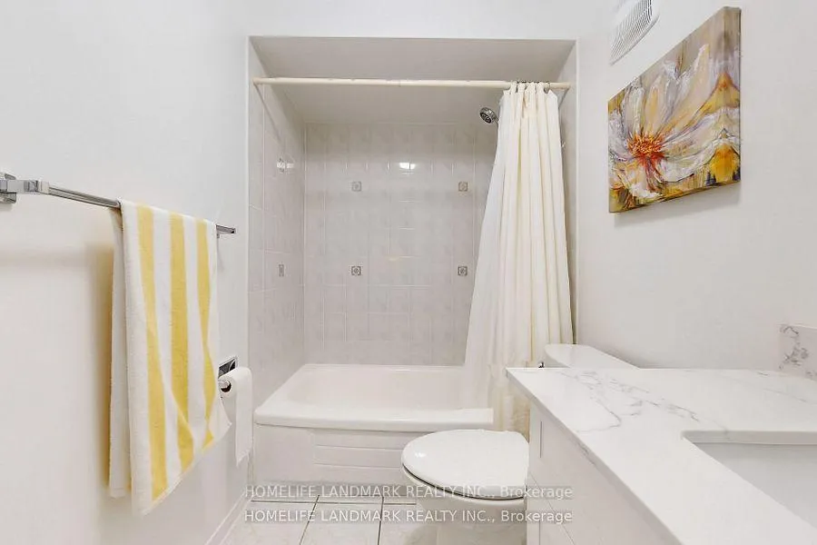Photo 38 of 32 Coatsworth Crescent, Toronto, Woodbine Corridor — HOMEH
