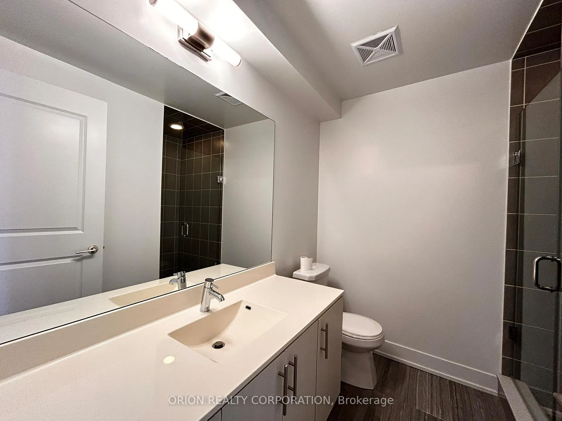 Photo 3 of Unit 1302, 68 Merton Street, Toronto, Mount Pleasant West — HOMEH