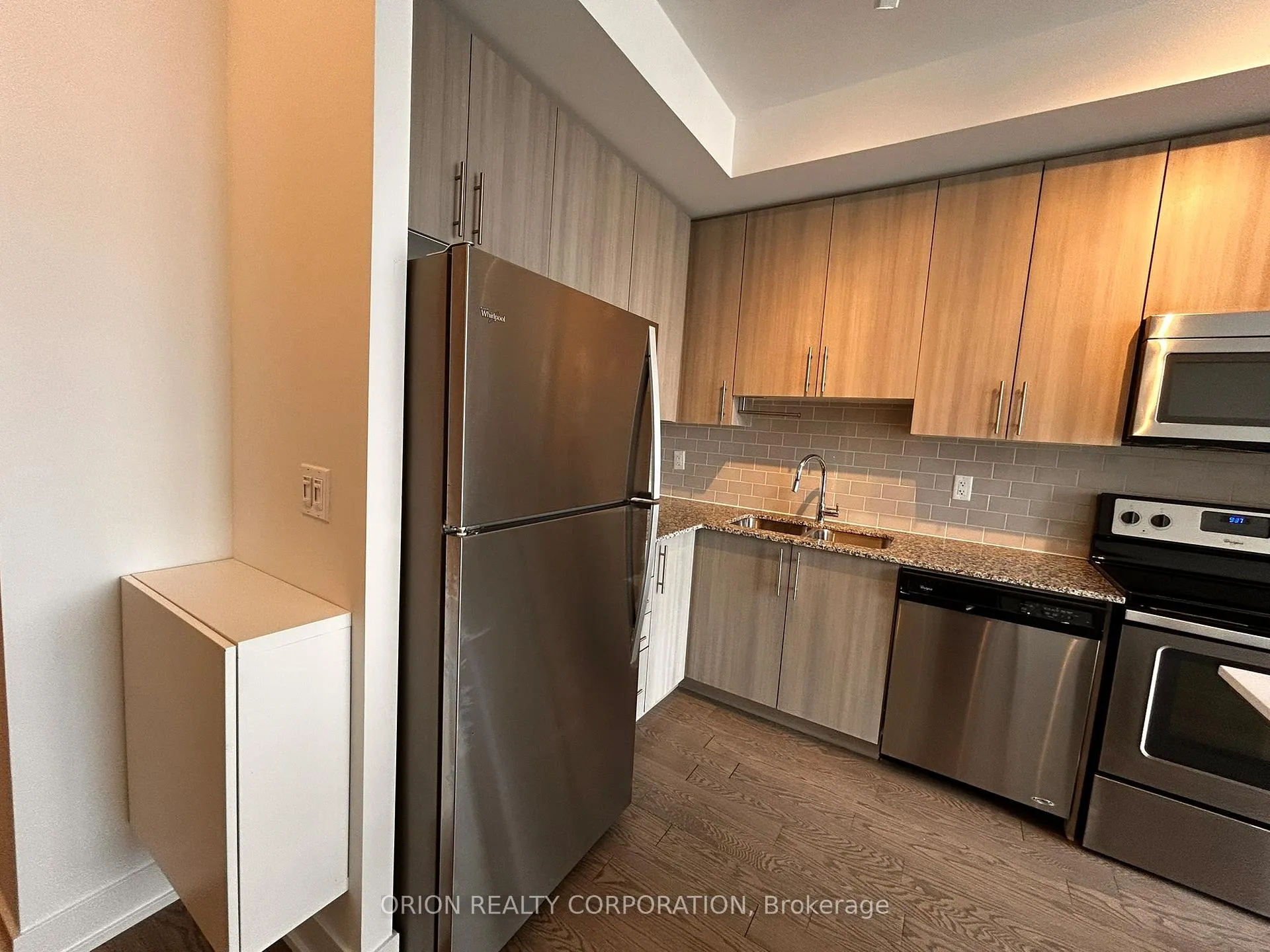 Photo 7 of Unit 1302, 68 Merton Street, Toronto, Mount Pleasant West — HOMEH