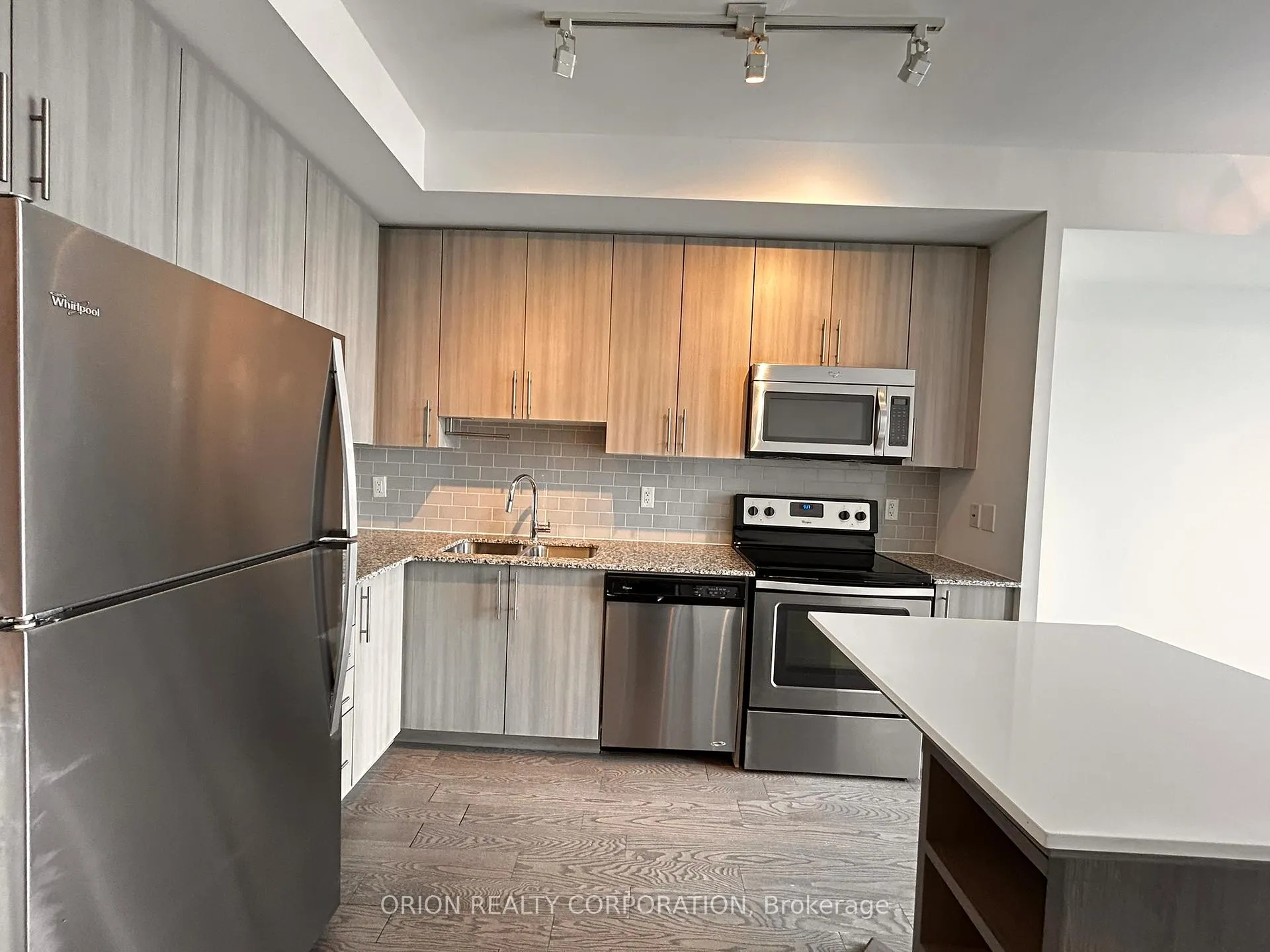 Photo 8 of Unit 1302, 68 Merton Street, Toronto, Mount Pleasant West — HOMEH